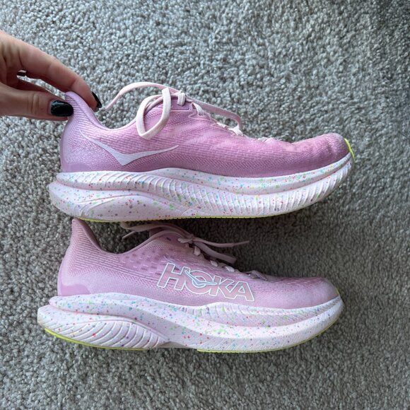 Pink Hoka (Mach 6) - Picture 2 of 6
